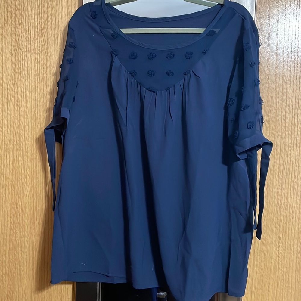 Shein Curve size 2XL navy shirt sleeve blouse with ties on sleeves sheer n puffs